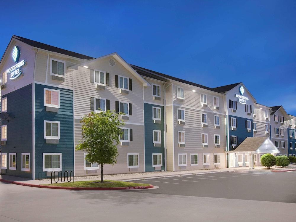 Value Place Pharr
