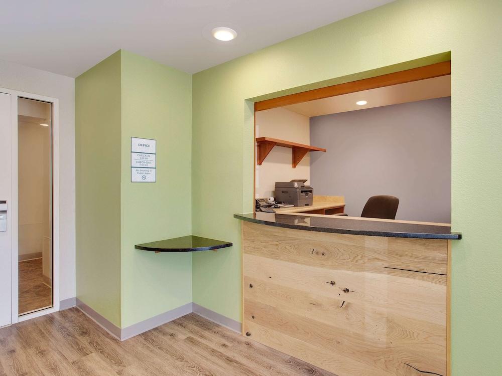 WoodSpring Suites Birmingham South