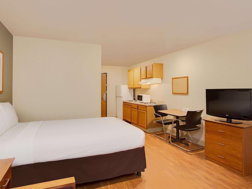 WoodSpring Suites Birmingham South