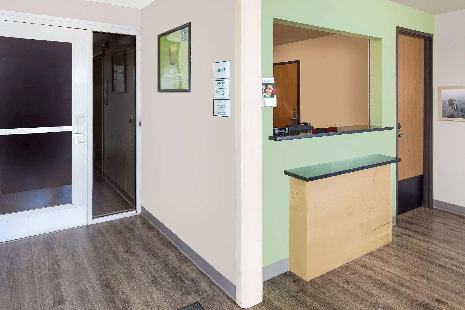 WoodSpring Suites Jackson South