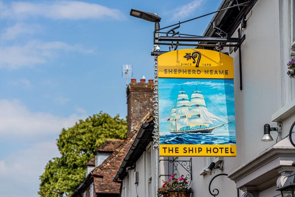 The Ship Hotel