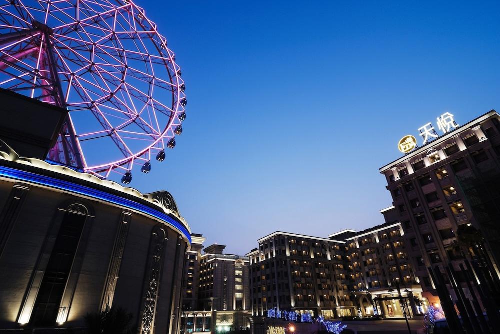 EDA Skylark Hotel