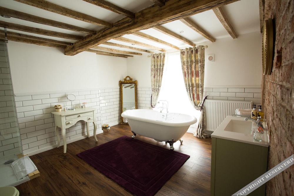 The Vicarage Freehouse & Rooms