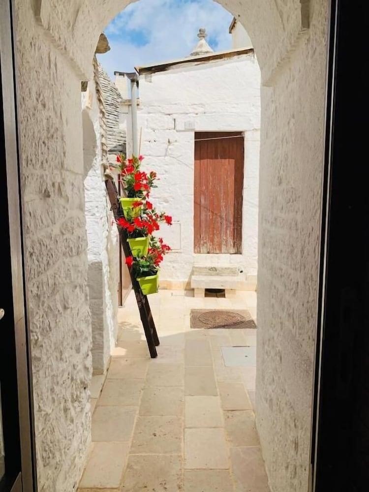 Trulli Piazza Roma