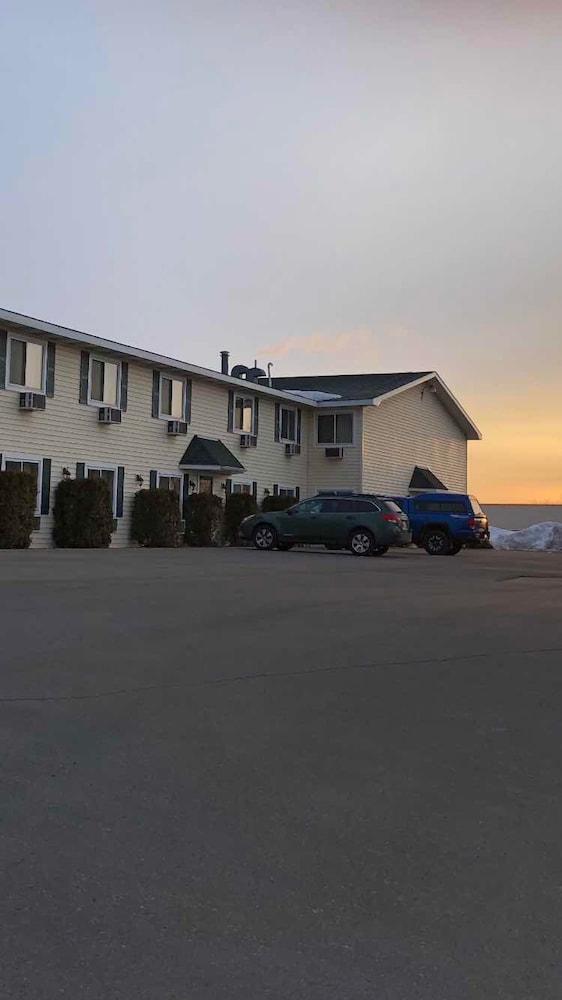 Value Host Motor Inn