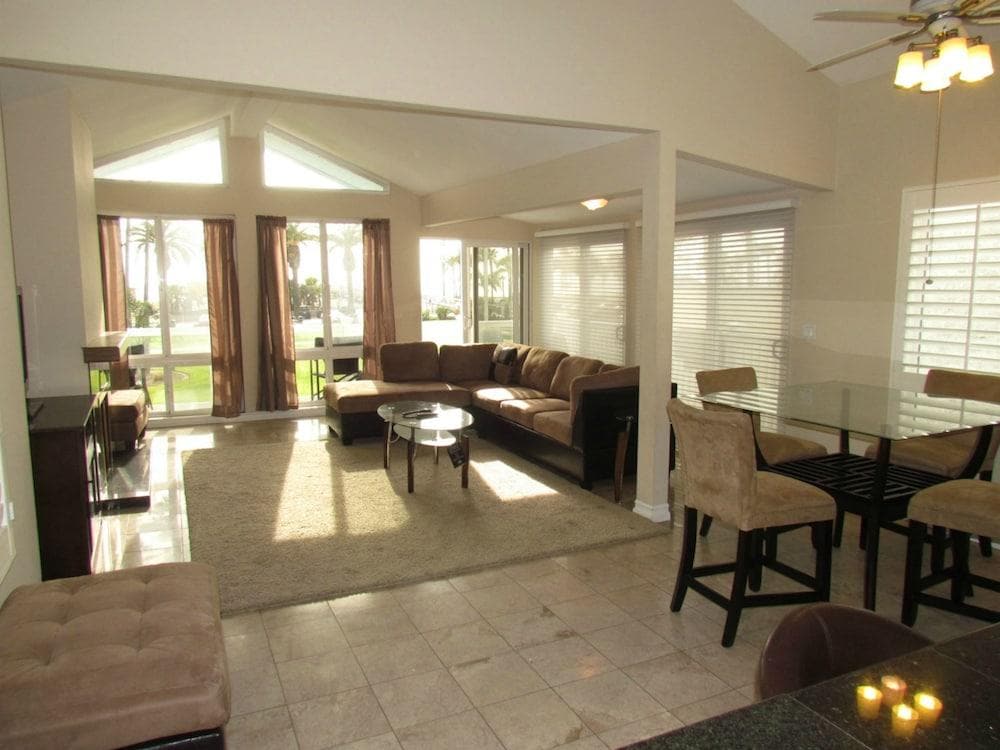 3 Bedroom Duplex with Ocean View
