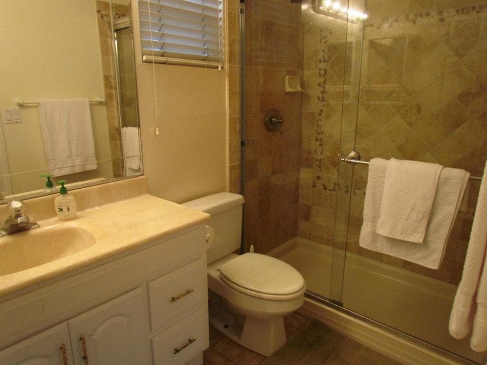 3 Bedroom Duplex with Ocean View