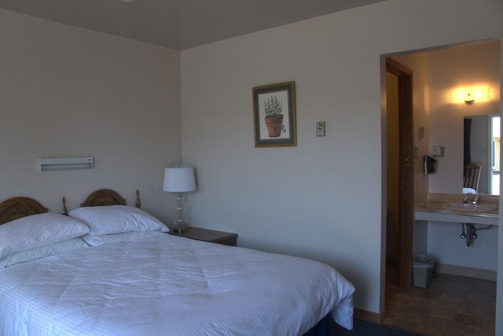 Fortress Inn Louisburg