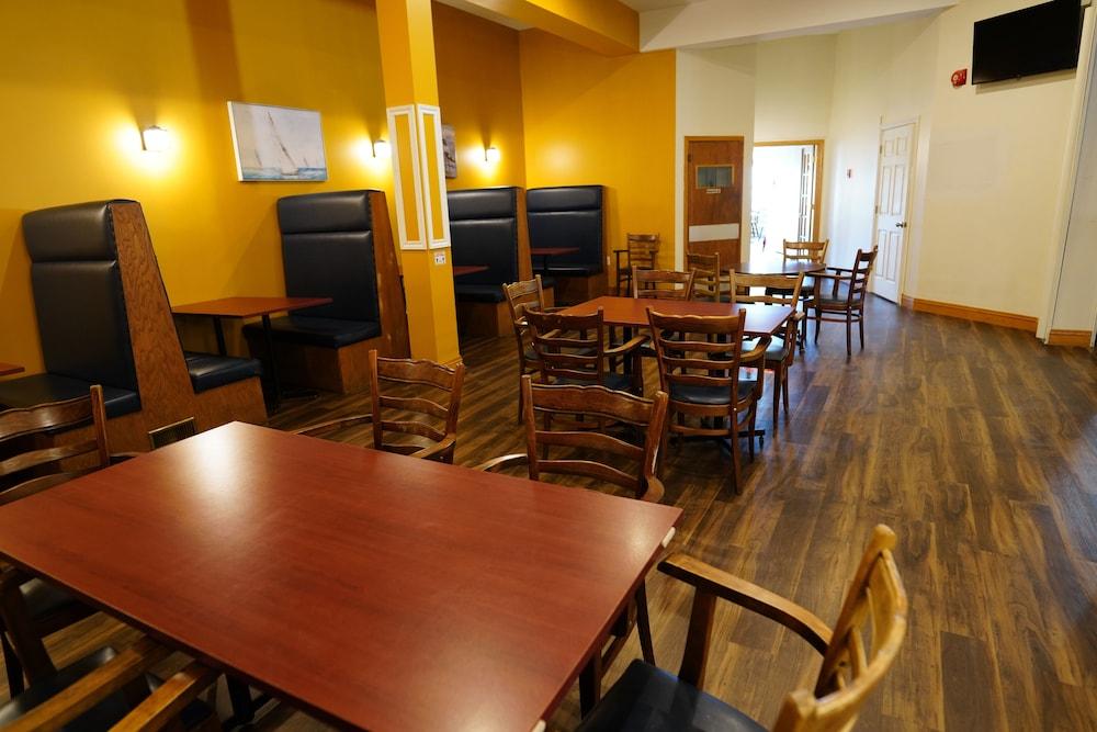 Fortress Inn Louisburg