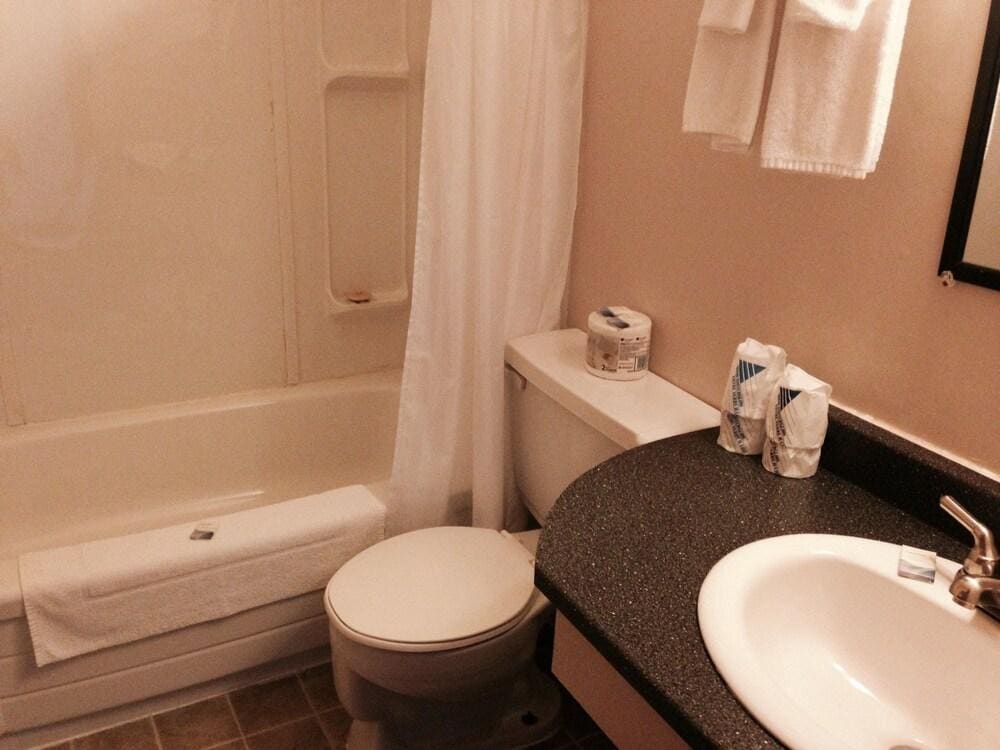 Fortress Inn Louisburg