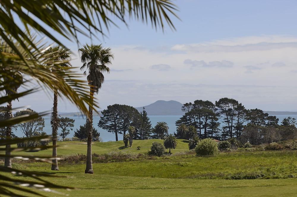 Rydges Formosa Auckland Golf Resort