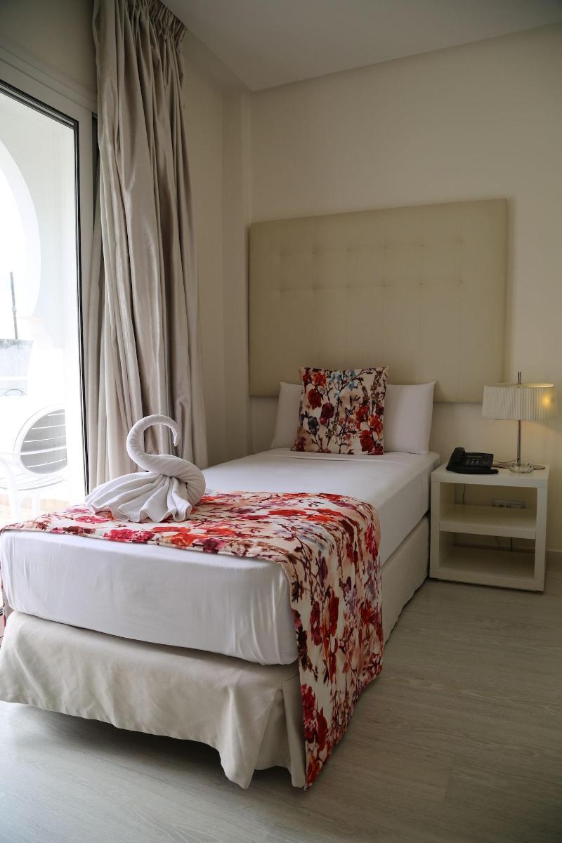Hotel Al Mandari