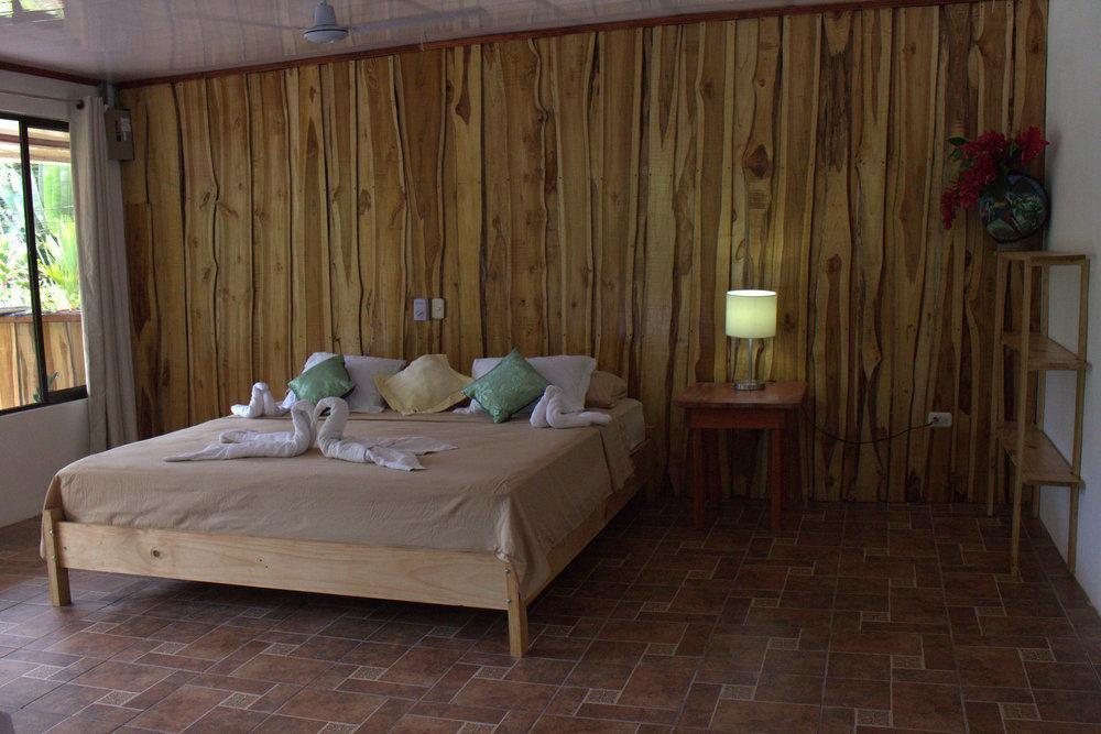 Cabinas Casa Miriam Drake Bay