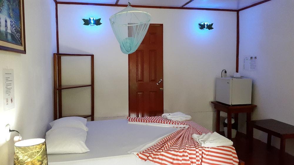 Cabinas Casa Miriam Drake Bay