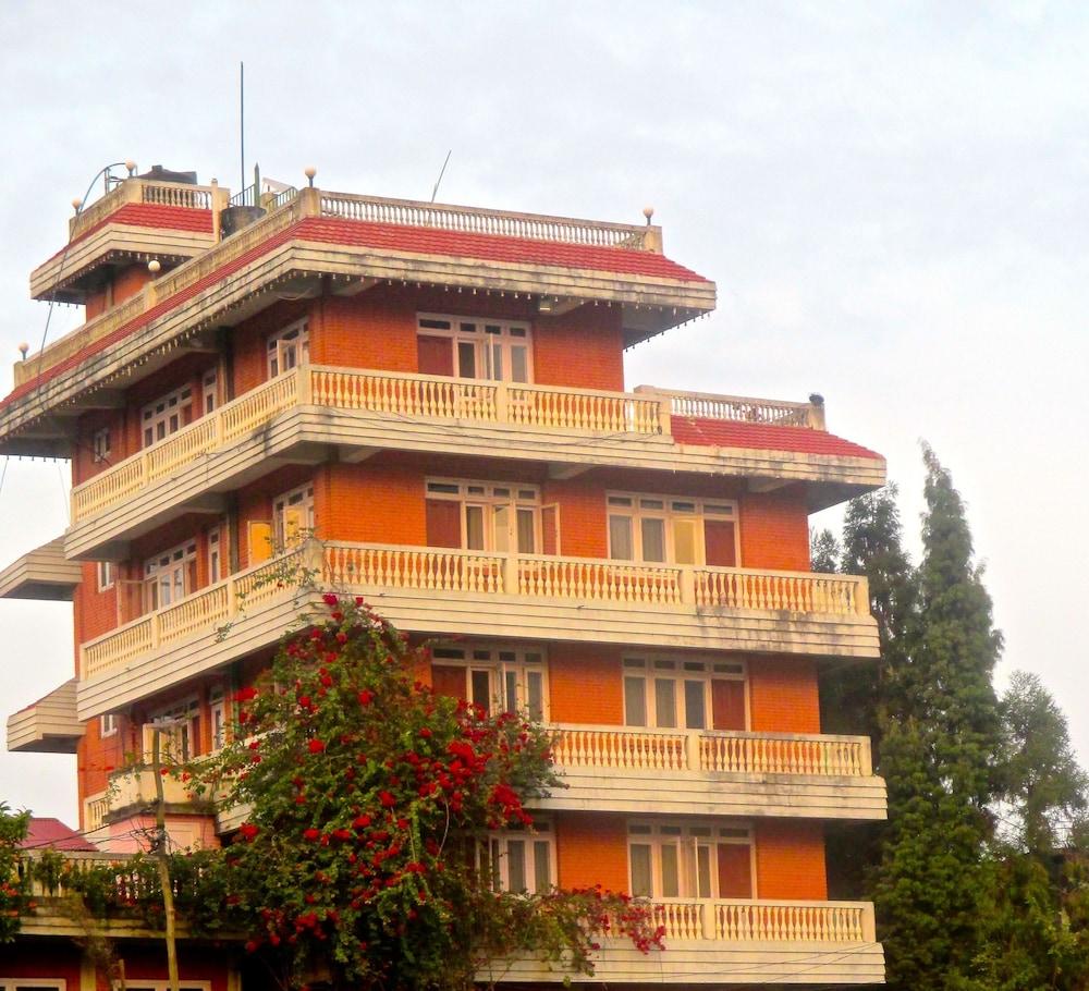 Araniko Village Resort