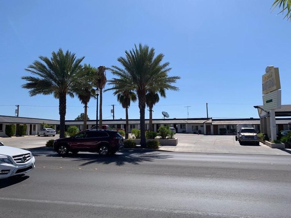 Sands Motel