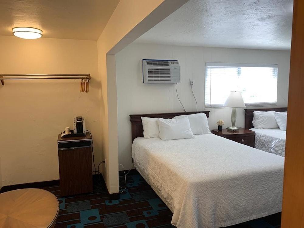 Sands Motel