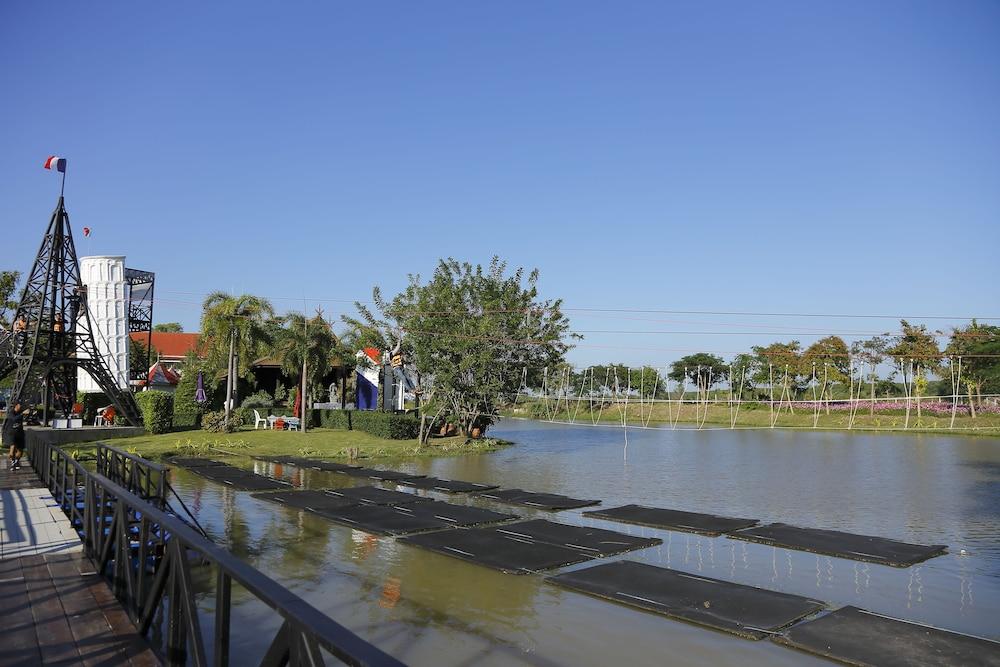 Play La Ploen Boutique Resort and Adventure Camp