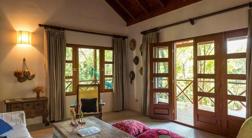 La Lancha Lodge