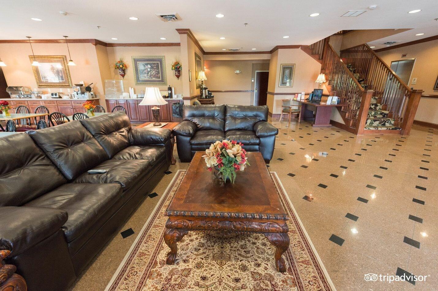 Mountain Inn and Suites Flat Rock