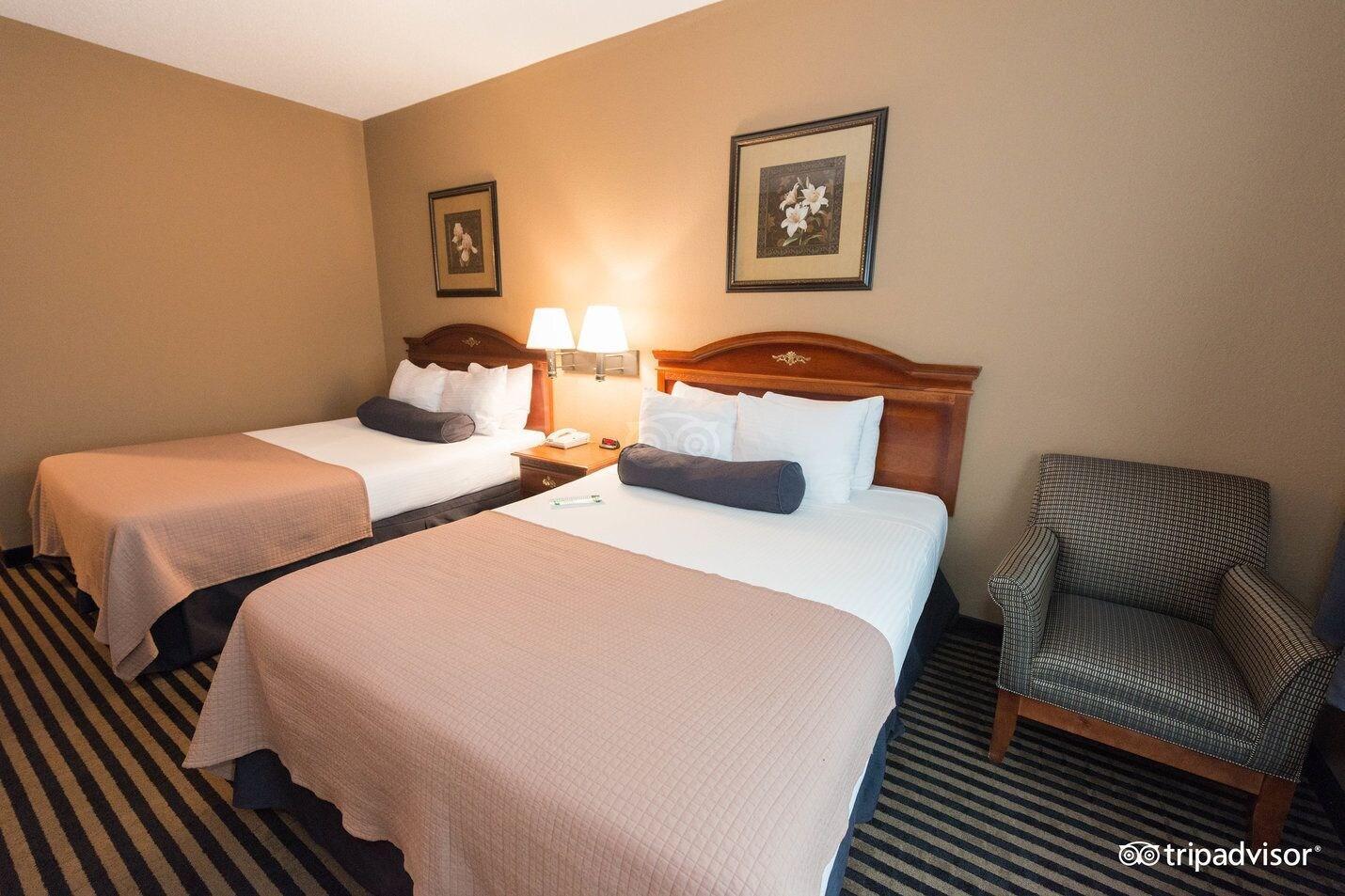 Mountain Inn and Suites Flat Rock
