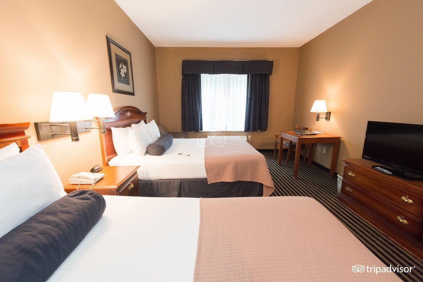 Mountain Inn and Suites Flat Rock