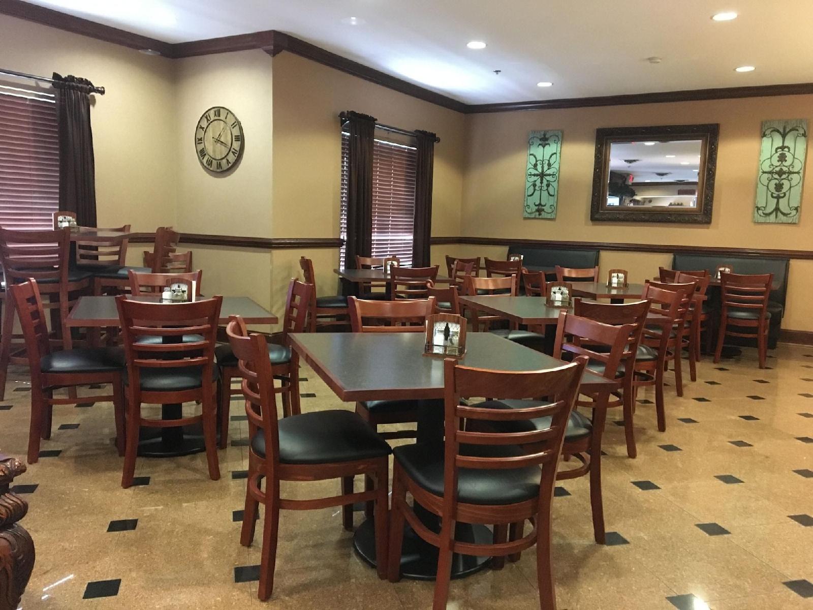 Mountain Inn and Suites Flat Rock