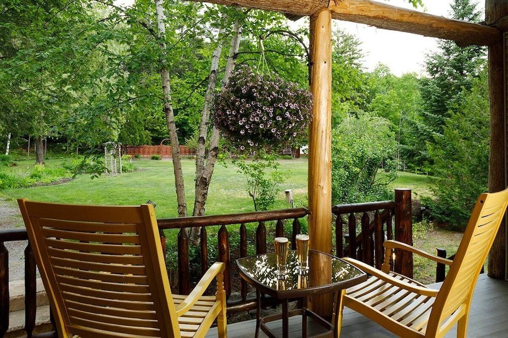 Friends Lake Inn