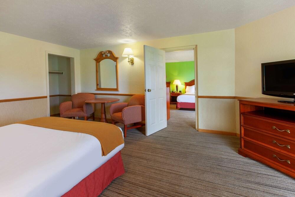 Apple Tree Inn By Resort Bookings