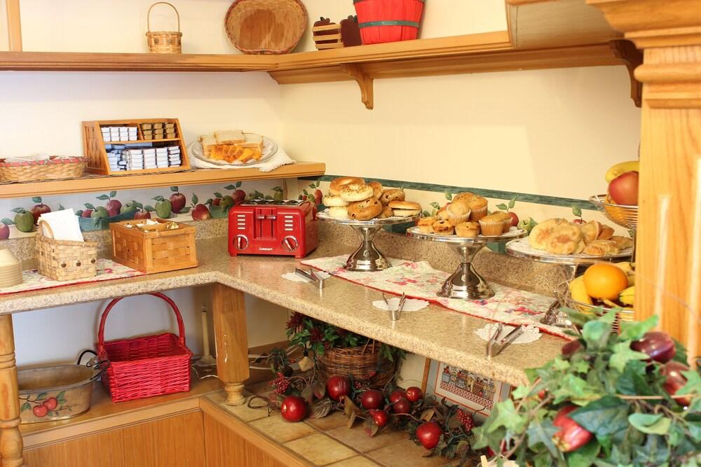 Apple Tree Inn By Resort Bookings