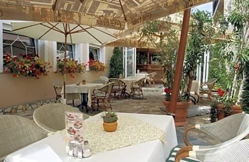 Kikelet Club Hotel