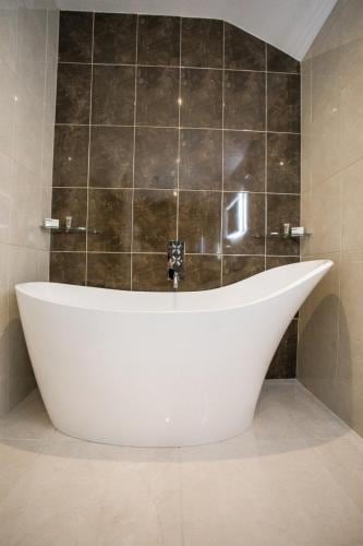 Tullyglass House Hotel