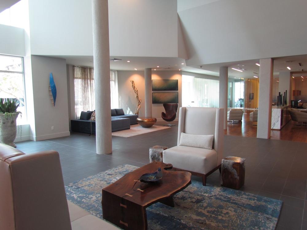Romantic Studio with Bay View