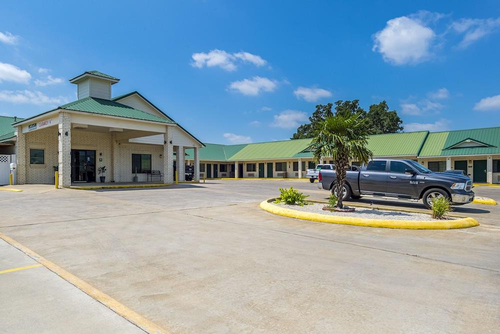 Regency Inn & Suites
