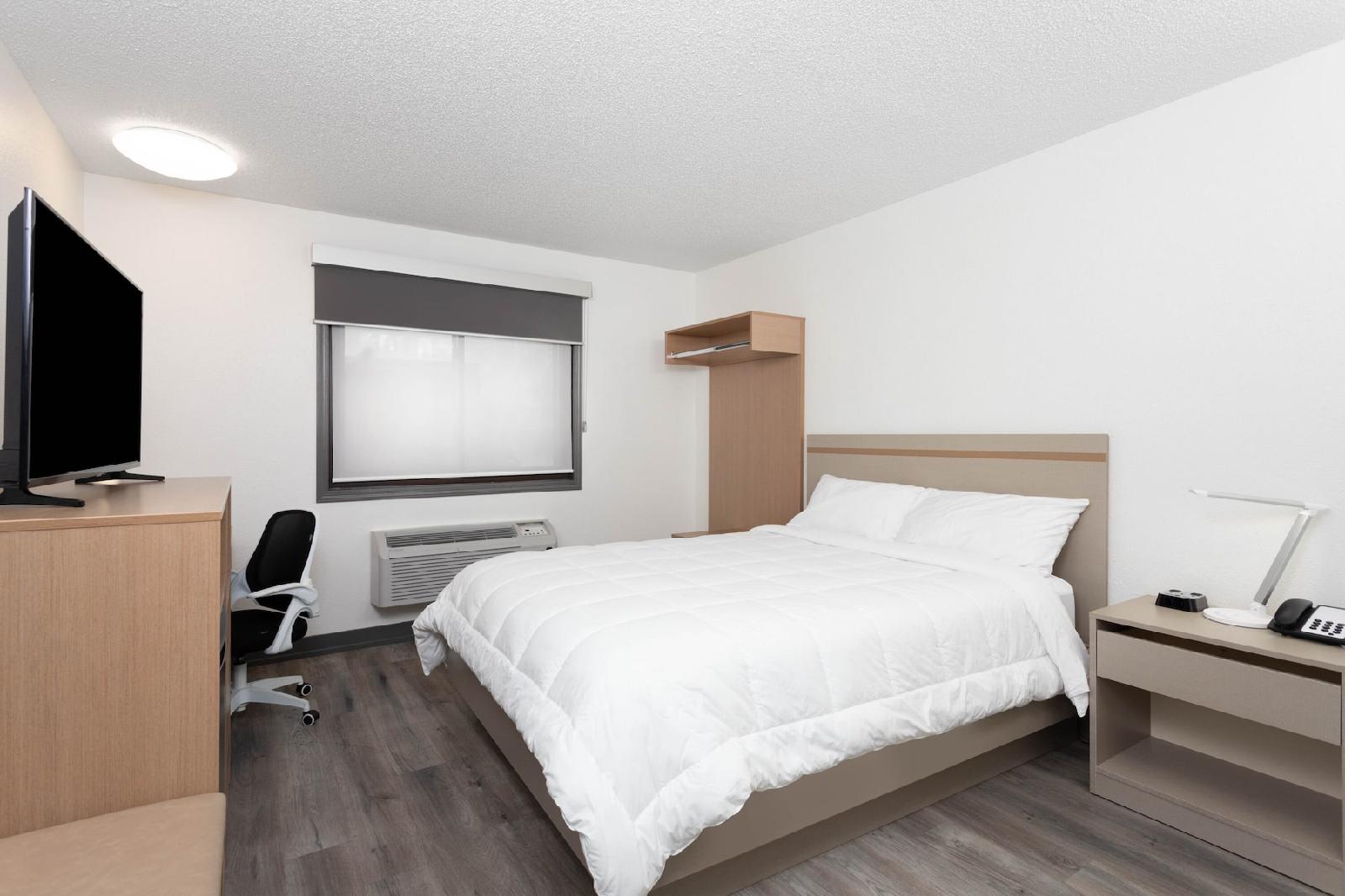 Travelodge by Wyndham Elkhart