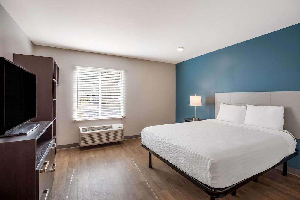 WoodSpring Suites Orlando Clarcona