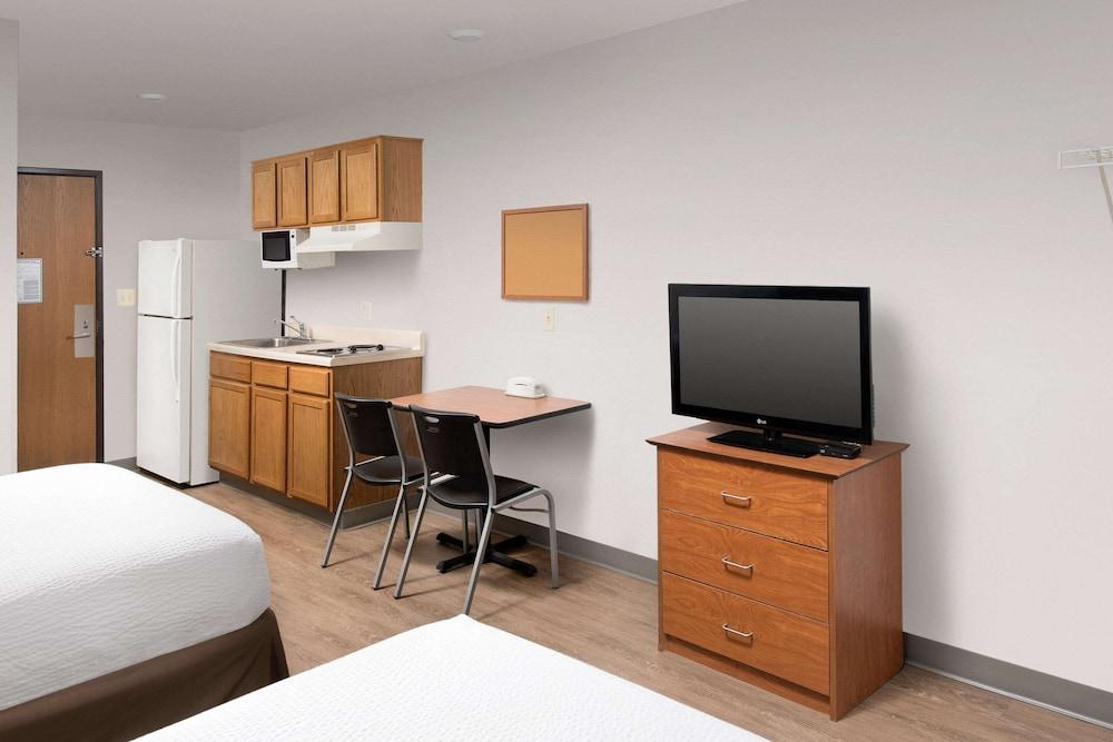 WoodSpring Suites Orlando Clarcona
