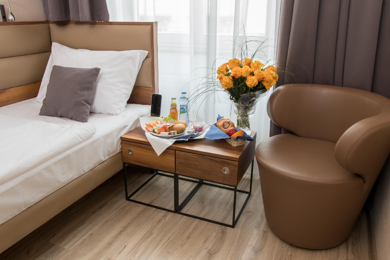 G12 Aparthotel