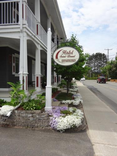 Auberge Pres Du Lac