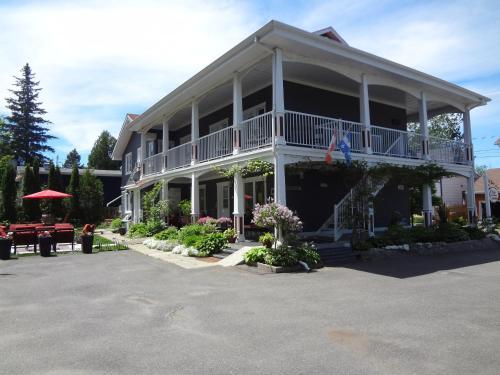 Auberge Pres Du Lac