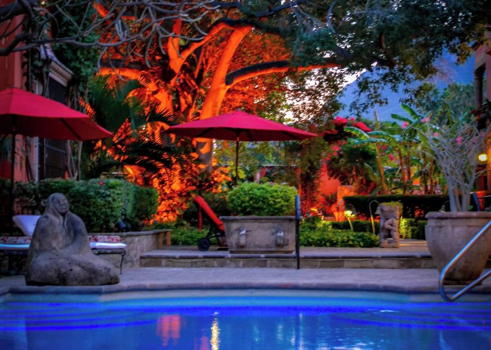 Hacienda de los Santos Resort