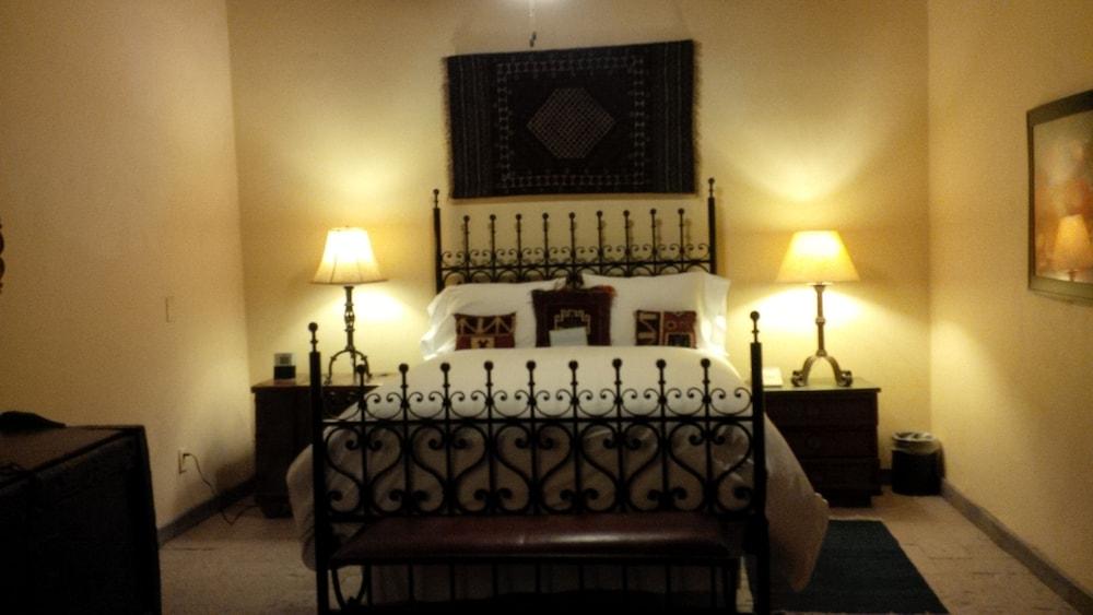 Hacienda de los Santos Resort