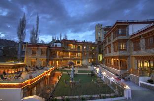 Spic N Span Hotel