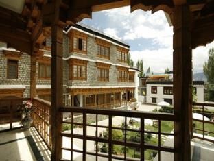 Spic N Span Hotel