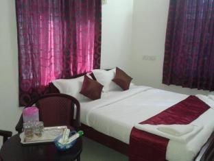 Varuna Inn