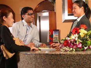 Adhari Hotel