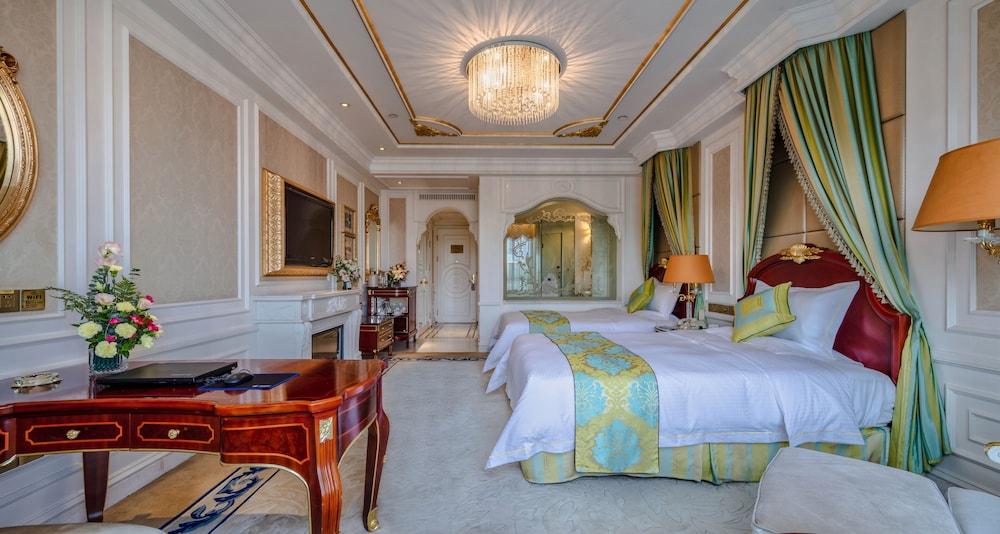 Yungang Jianguo Hotel