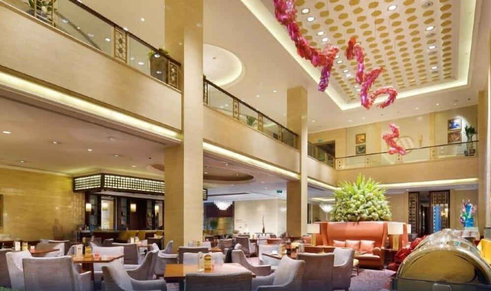 Yungang Jianguo Hotel
