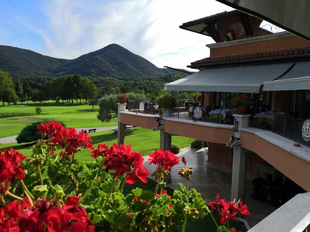 The Golf Club Padova Guest House