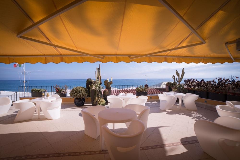 Hotel Albatros - Varigotti